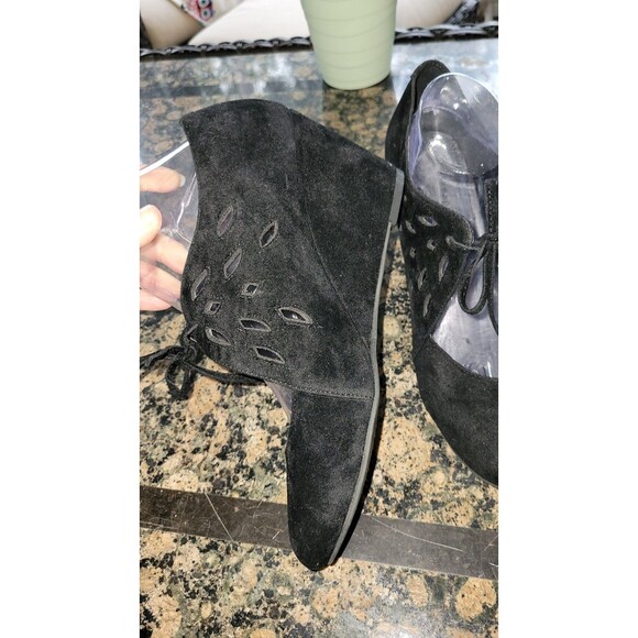Apostrophe Black Wedge Women's Shoes with Lace-up Detail with Cut-Outs Size 10M - Picture 2 of 14